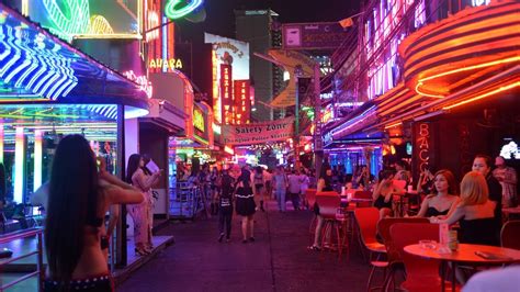 Gorgeous Lady Boy on Soi Cowboy NightLife II Red Light.